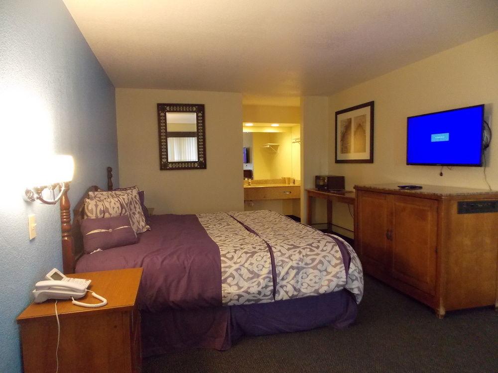 Econo Lodge Inn&Suites San Antonio Exterior foto
